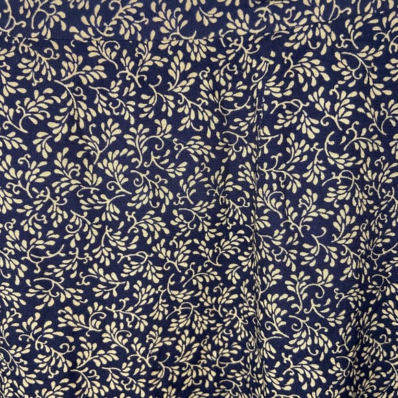 Talbots Floral Botanical Scroll Print Black Midi Skirt Size 6 - Picture 3 of 7